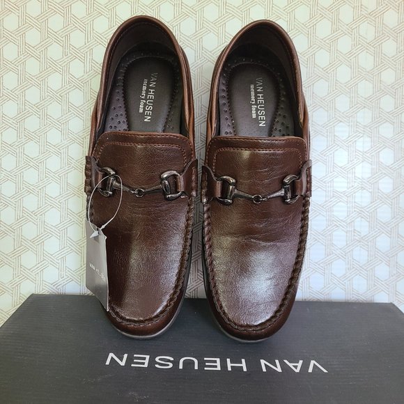 NWT Van Heusen 8M 'Drive-on' Style Brown Men's Shoes - Picture 2 of 10